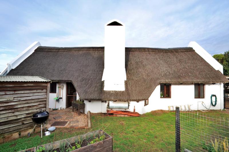 5 Bedroom Property for Sale in Stilbaai Wes Western Cape